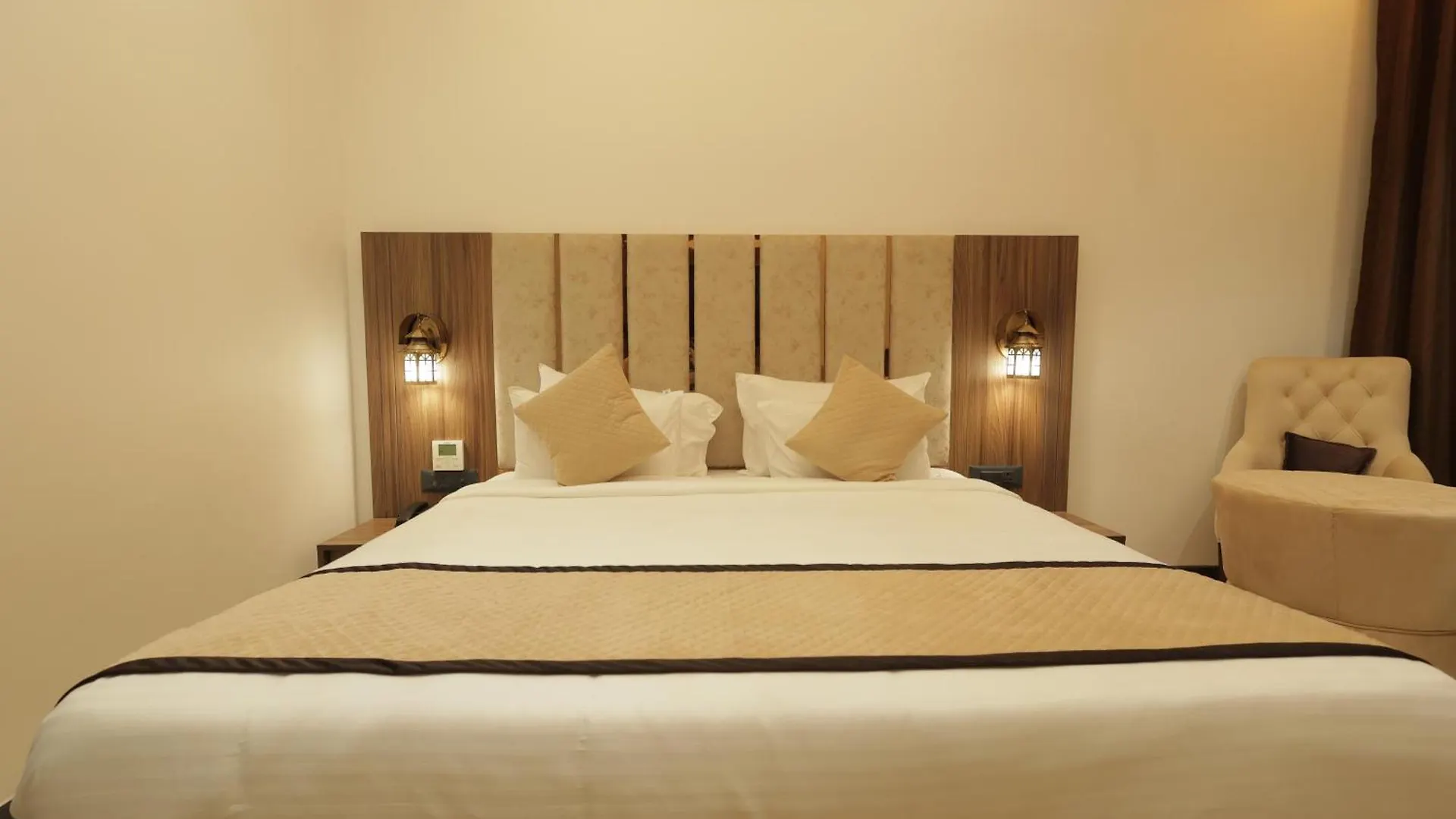 Snj Taj Grand Hotel Agra  3*, Agra (Uttar Pradesh) India